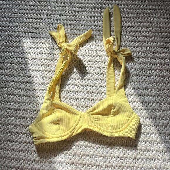 Beach Riot Core Collection Blair Top - Picture 2 of 3